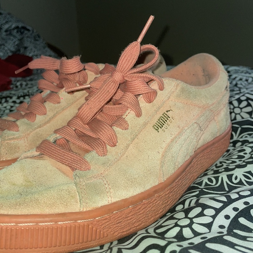Puma - Picture 3 of 6